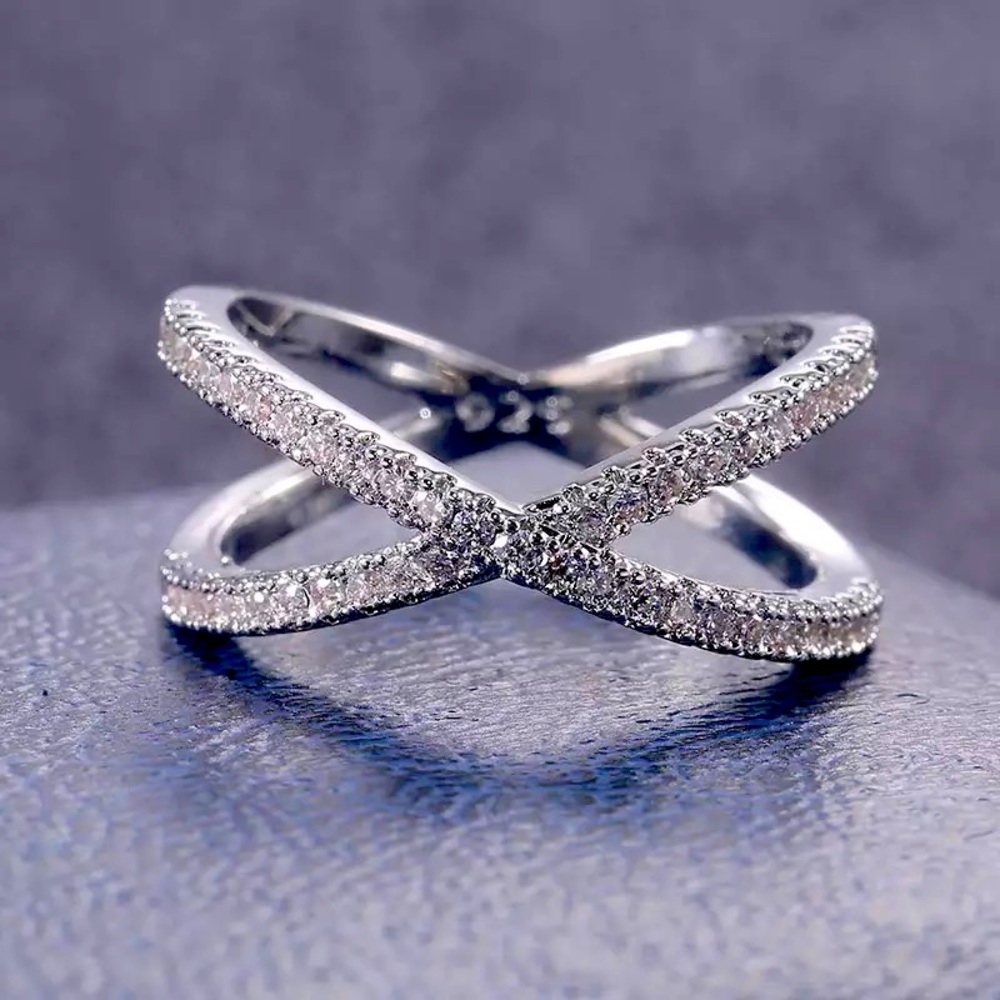 X shape ring - Picture 2 of 6